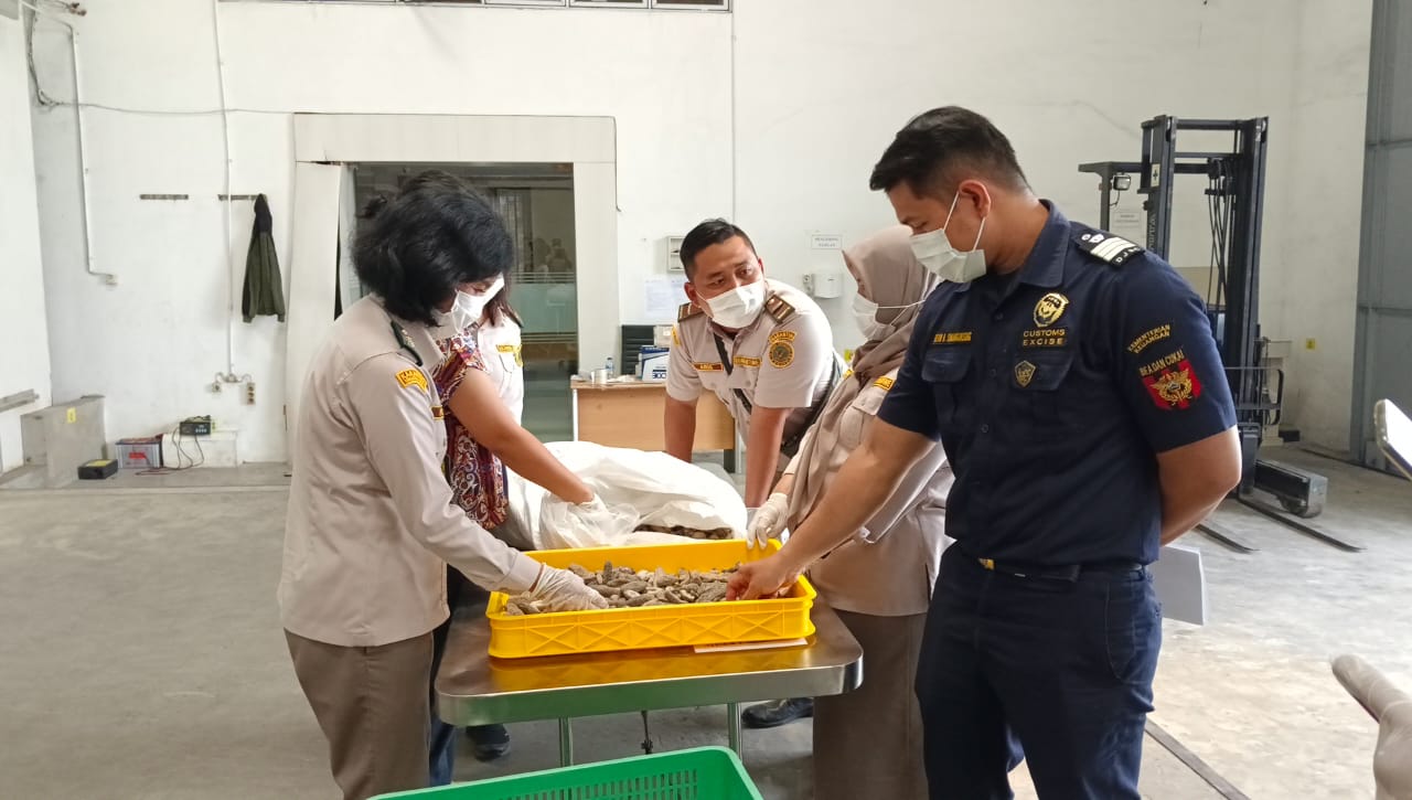 Barantin Tolak 15 Ton Teripang Kering Asal Malaysia