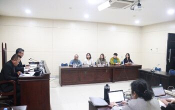 Komisi Pengawas Persaingan Usaha (KPPU) menjatuhkan sanksi denda sebesar Rp15 miliar kepada TikTok Nusantara (SG) Pte. Ltd. karena terlambat melaporkan akuisisi mayoritas saham PT Tokopedia.