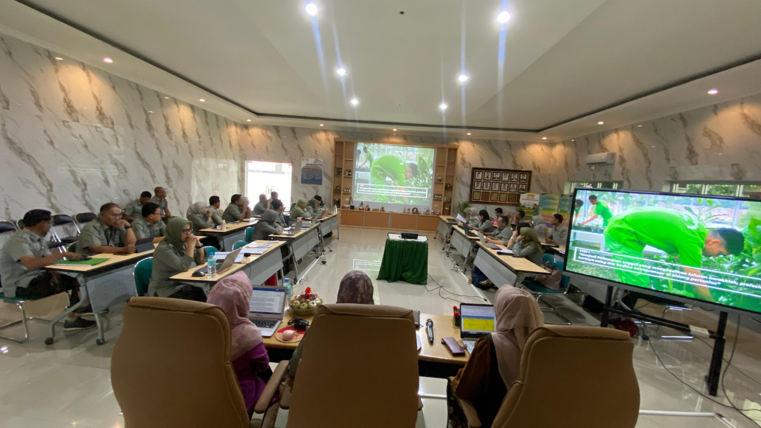 Tingkatkan Kualitas Pendidikan, Kementan Jalani Asesmen Lapangan Reakreditasi Prodi Penyuluhan Perkebunan Presisi