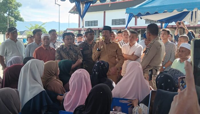 Pertemuan Lanjutan Pedagang Pasar Baru Dengan Bupati Dan Ketua DPRD Madina Sempat Ricuh