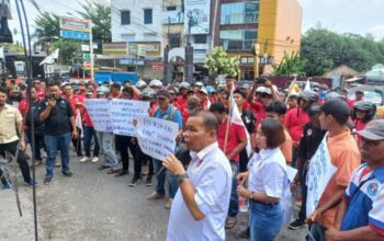Di Simalungun, Buruh Pabrik Kelapa Sawit Demo Tuntut Upah Lembur