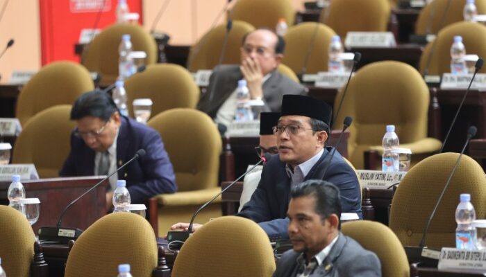 Anggota DPD Penrad Siagian Kritik Indikasi Resentralisasi RAPBN 2026