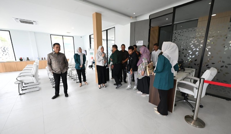Rektor Resmikan Student Service Center USU