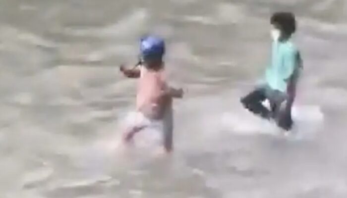 Pendemo Telanjangi Dan Kejar Menteri Keuangan Nepal Hingga Masuk Ke Sungai
