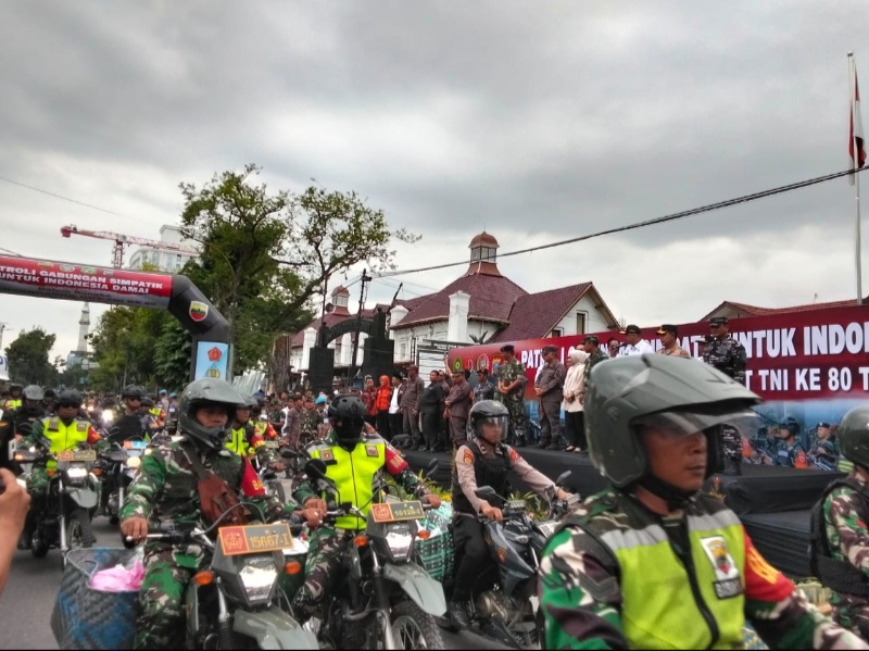 Masyarakat Medan Nikmati Sembako Dari Patroli Gabungan Simpatik