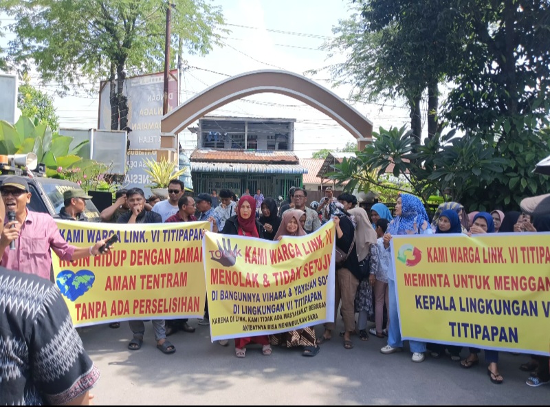 Warga Lingkungan 6 Kelurahan Titi PapanTolak Rencana Pembangunan Vihara