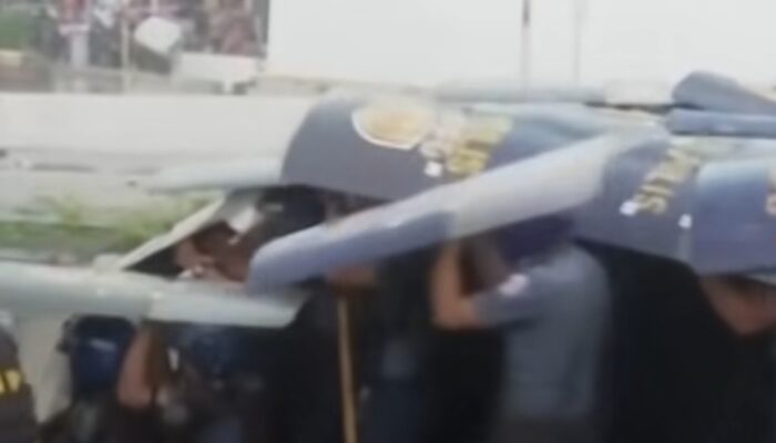 Demo Anti Korupsi Di Filipina Ricuh, Puluhan Ribu Demonstran Dan Polisi Bentrok