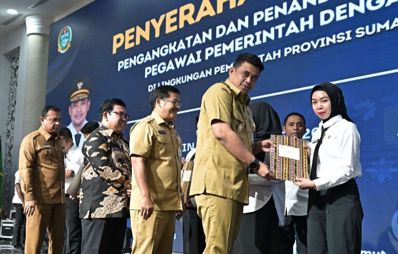 Serahkan SK 591 PPPK Pemprov Sumut, Bobby Nasution: Layani Rakyat Sebaik-baiknya