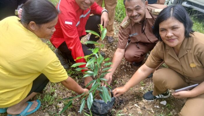 PT Dairi Prima Mineral Berikan Pelatihan Budidaya Durian Dan Bantuan Bibit Untuk Petani Dairi