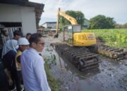 Pimpin Normalisasi Parit Gonggong, Rico Waas Optimis Genangan Air Di Seputaran Simpang Kantor Dapat Teratasi