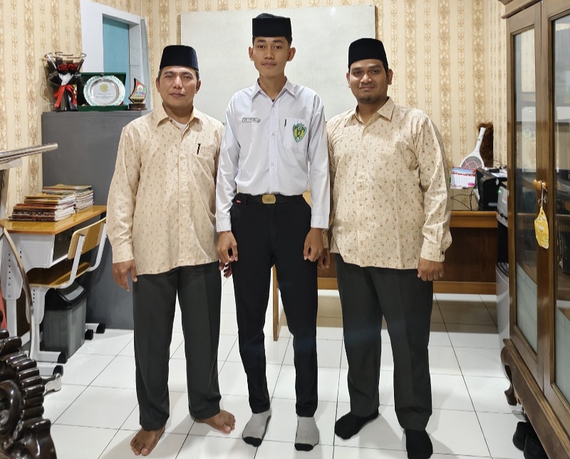 Siswa MAS Muallimin Univa Juara Olimpiade Kimia Tingkat MA Se-Kota Medan