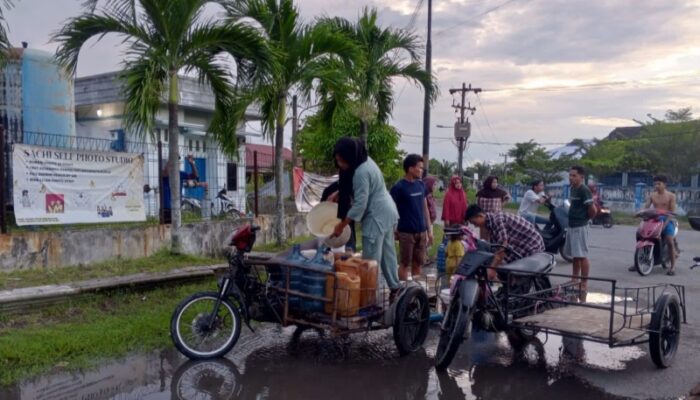 Warga Kampung Nelayan Indah Ancam Unjuk Rasa Kantor Perumda Tirtanadi