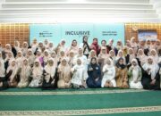 Angkie Yudistia, Merajut Inklusivitas Lewat Scarf dan Bahasa Isyarat