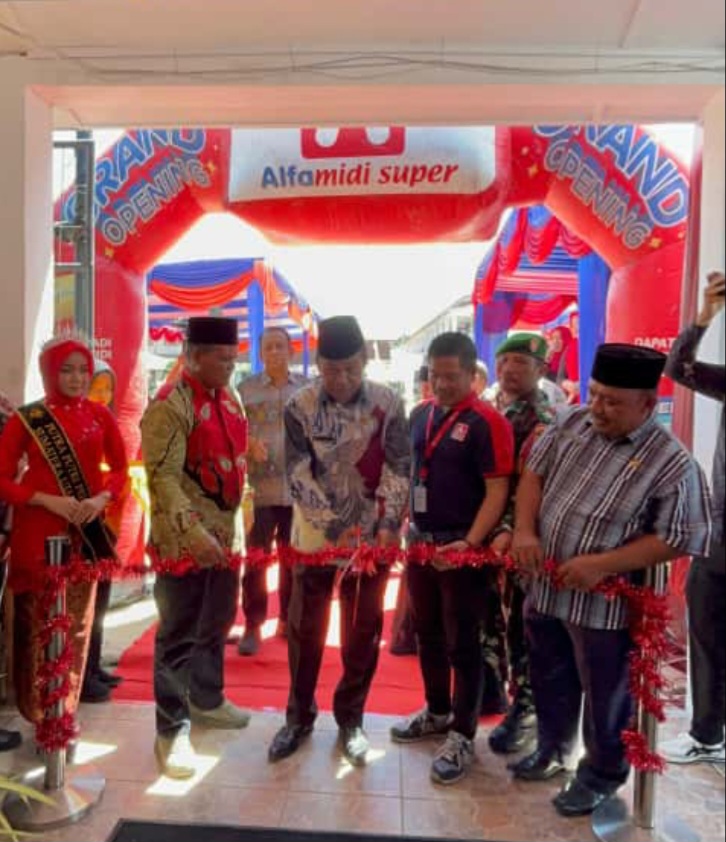 Alfamidi Resmikan Teaching Factory Alfamidi Class Di SMKN 1 Padang Sidempuan