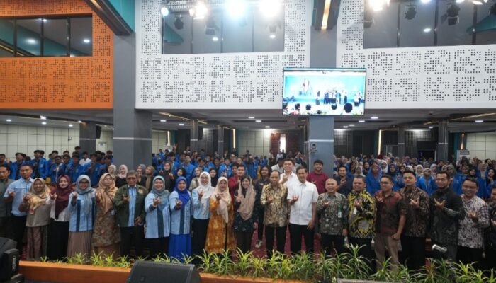 Kuliah Perdana, Menkomdigi RI Beri Motivasi Digital Untuk Mahasiswa Baru FISIP UMSU