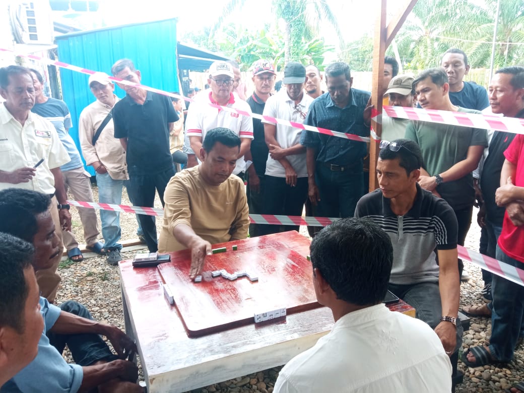 100 Pasangan Meriahkan Turnamen Domino Di Aceh Tamiang