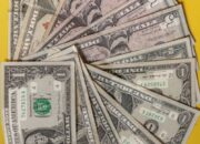 Himbara Sepakat Naikkan Bunga Deposito Dolar AS Jadi 4 Persen