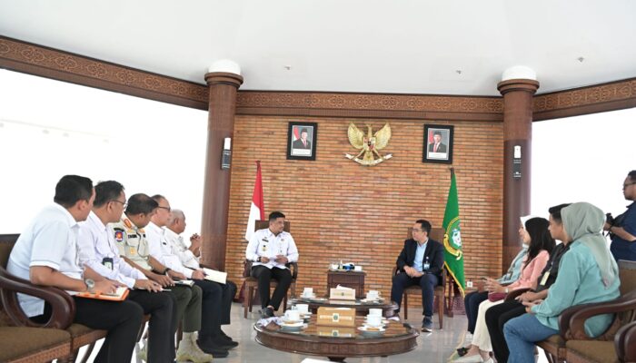 Gubernur Bobby Nasution Ajak Garuda Indonesia Promosikan Kekayaan Sumut