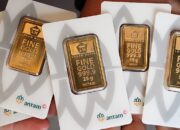 Harga emas PT Aneka Tambang Tbk (Antam) pada hari Rabu, 10 September 2025 untuk ukuran satu dibanderol di harga Rp2.074.000 per gram.