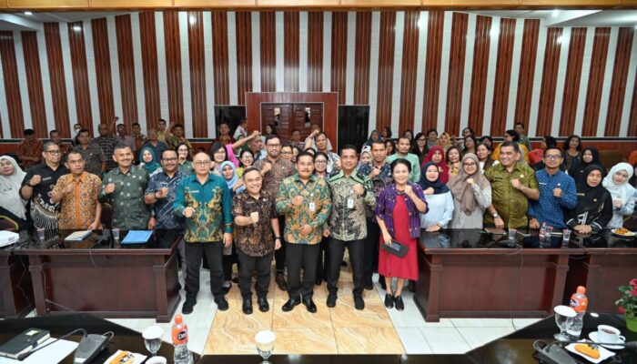 Dorong Perkembangan Ekonomi Sumut, Sekdaprovsu Ingatkan Dinas PMPTSP Terus Berikan Kemudahan Izin Investasi