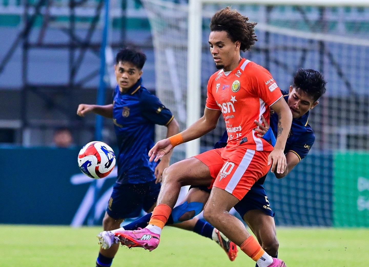 Connor Flynn Kembali Jadi Pembeda Laskar Rencong