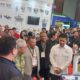 Ketua KADIN Sumut, Firsal Dida Mutyara bersama CEO Fireworks Trade Media Group Kenny Yong, Chairman PASPI Prof. Dr. Ir. Bungaran Saragih, MEc, Deputy Director RSPO Indonesia Dr. M. Windrawan Inantha, Chairman IPOB Sahat M. Sinaga, dan lainnya saat meninjau salah satu stand pameran di ajang Palmex Medan 2025.