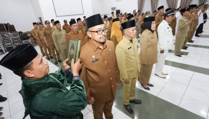 Sekda Lantik 51 Pejabat Administrator Dan Pengawas Pemko Pematangsiantar