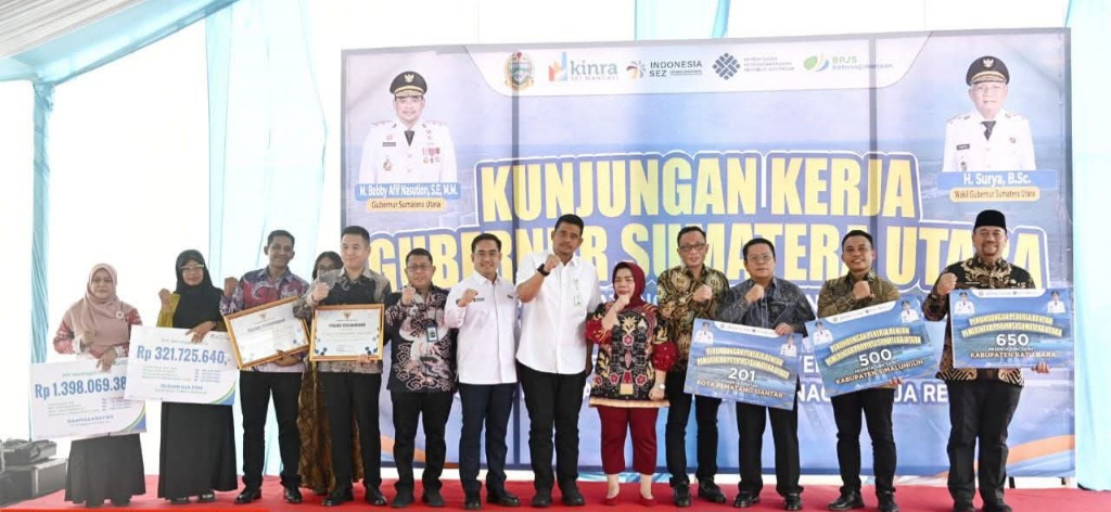 Pekerja Rentan Sumut Terima Kartu BPJS Ketenagakerjaan