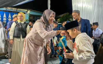 Herlina Hadiri Maulid Nabi Di Masjid Al Ikhlas, Ajak Teladani Akhlak Rasulullah