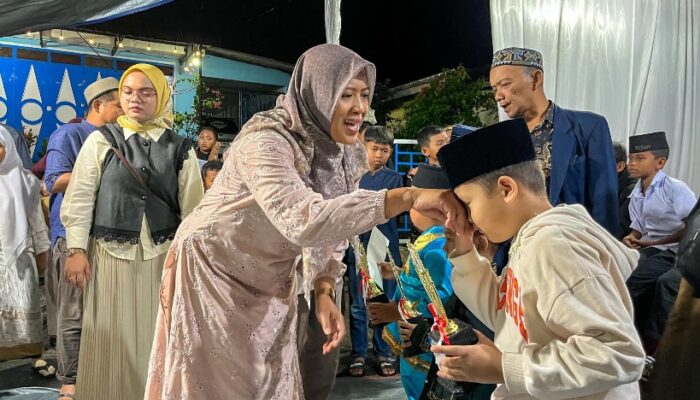 Herlina Hadiri Maulid Nabi Di Masjid Al Ikhlas, Ajak Teladani Akhlak Rasulullah