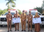 Bupati Paluta Serahkan Ambulans Percepat Pelayanan Kesehatan