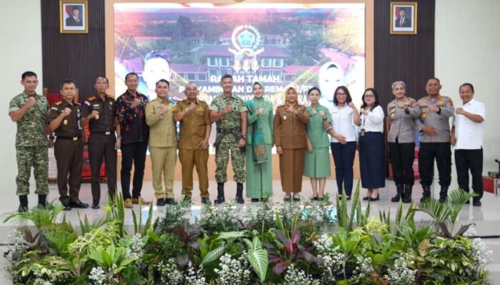 Danrem 022/PT Yang Baru Disambut Dengan Tradisi Simalungun