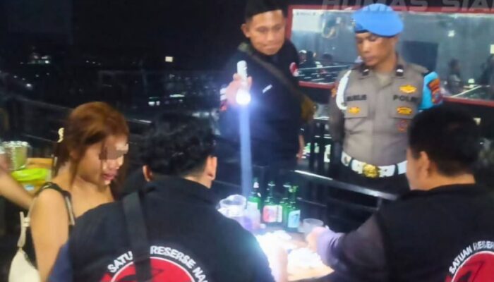 Razia THM, Polres Siantar Tes Urine Pengunjung
