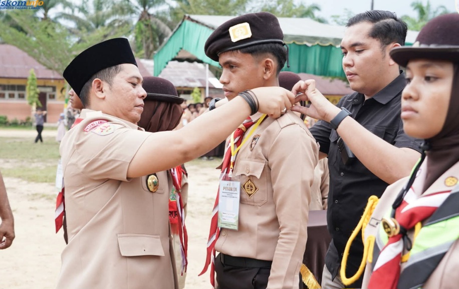 Bupati Palas: Perkemahan Pramuka Santri Bentuk Insan Mandiri Dan Takwa