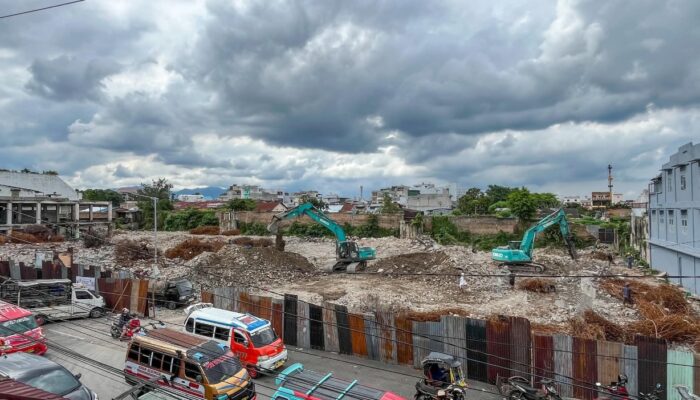 Perobohan Gedung IV Pasar Horas Capai 80 Persen