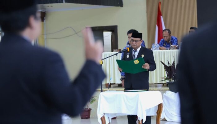 Wakil Bupati Dairi Lantik 40 Pejabat, Tekankan Integritas Dan Loyalitas