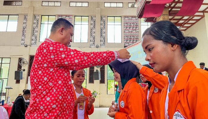Pemko Siantar Apresiasi Capping Day SMK Kesehatan Trisakti Dan Tridarma