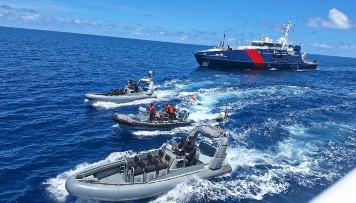 Patroli Gabungan Indonesia-Australia Amankan Perairan Perbatasan Dari Illegal Fishing
