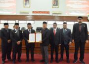 APBK-P Aceh Besar 2025 Disahkan, Bupati Tekankan OPD Kejar Target Di Sisa Waktu