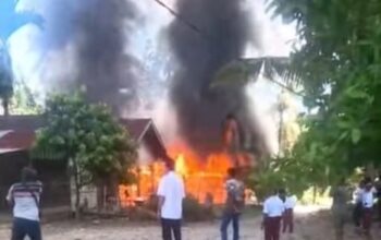 Rumah Warga Padanglawas Ludes Terbakar Saat Ditinggal Ke Kebun