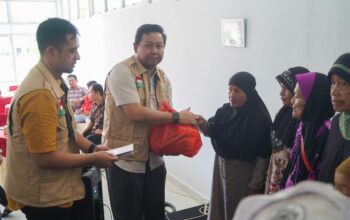 YBM PLN Santuni Masyarakat Di Sekitar PLTA Asahan 3