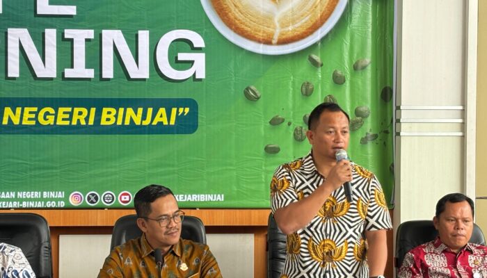 Ngopi Di Kejari Binjai: Iwan Setiawan Bangun Kedekatan dengan Insan Pers