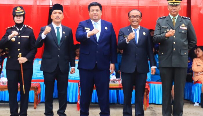Sepatu Sneakers Wabup Samosir Menuai Kontroversi, Protokoler: Tak Sesuai Digunakan Saat Upacara