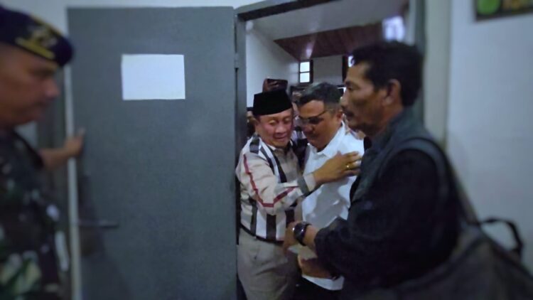 Topan Ginting Dapat Dukungan Moril Dari RE Nainggolan