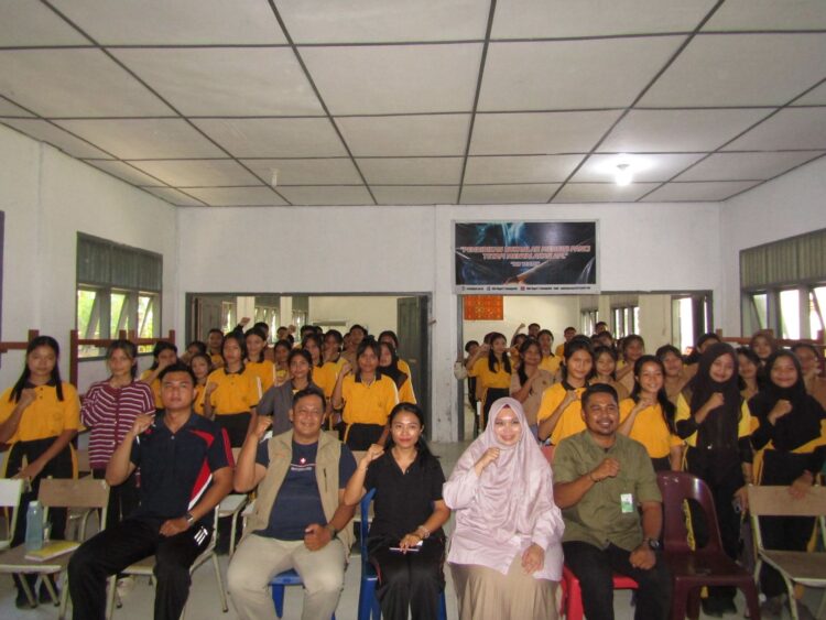 Dosen USU Edukasi Konservasi Penyu Di SMAN 2 Gunung Sitoli