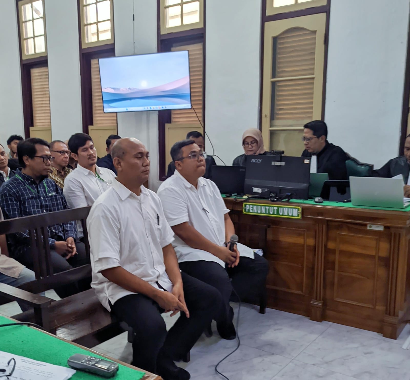 Rombongan Gubsu Off Road Di Sipiongot Dikritik Hakim: Kalian Ini Mau Pertontonkan Kemewahan