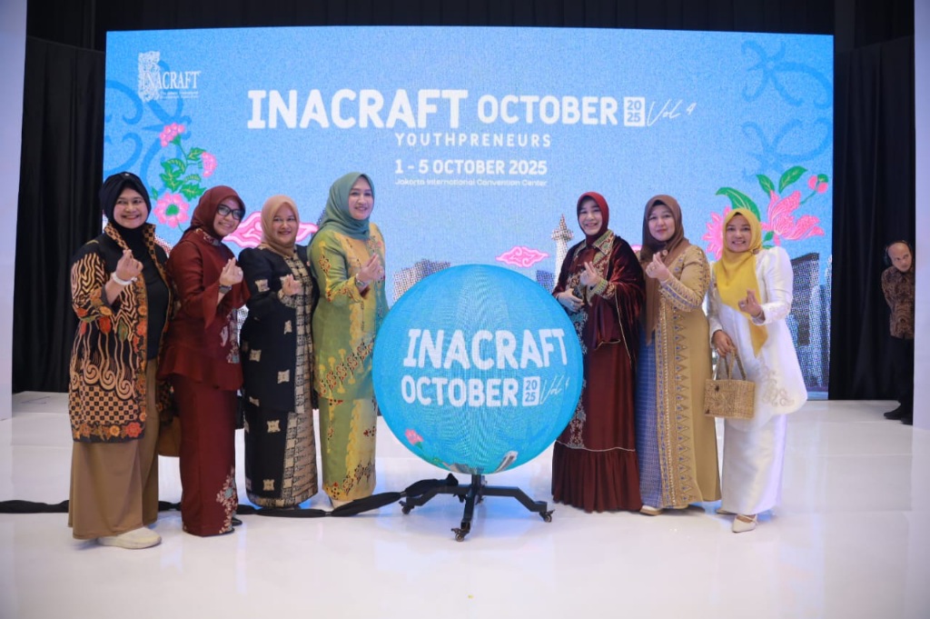 Ketua Dekranasda Aceh Besar Hadiri Pembukaan Inacraft 2025, Dorong UMKM Lokal Tembus Pasar Nasional