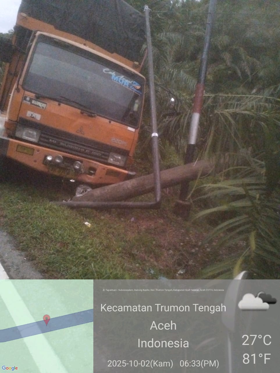 Tiang Listrik Tumbang Ditabrak Truk, Enam Kecamatan Di Aceh Selatan Gelap Gulita