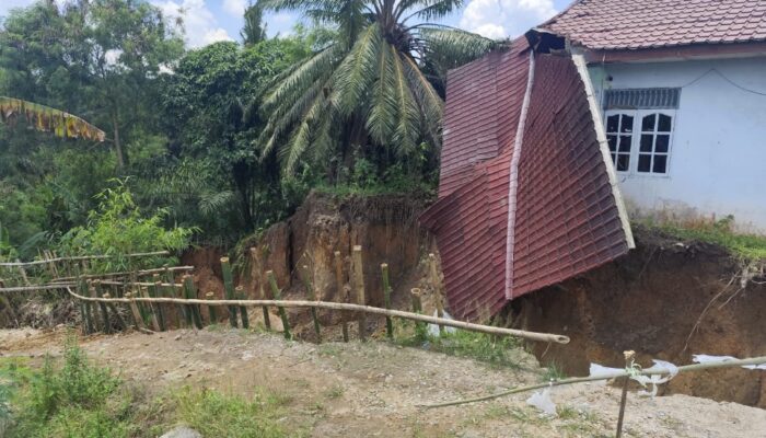 Longsor Di Perumahan Limapuluh Batubara, Semakin Parah