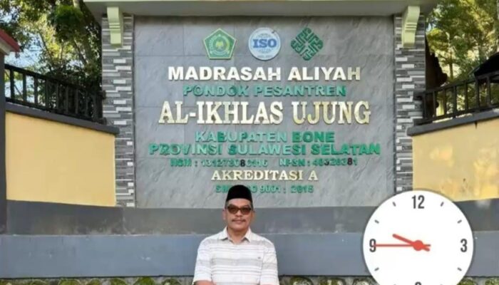 Doa Dan Cahaya Dari Pesantren Al-Ikhlas Ujung